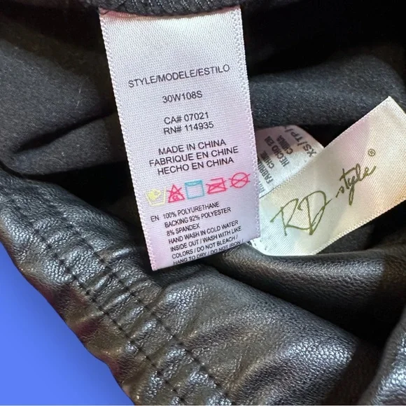 EUC RD Style Faux Leather Slip On Mini Skirt. Size XS 👠👠👠👠👠👠👠👠👠👠👠👠👠 - Picture 8 of 9